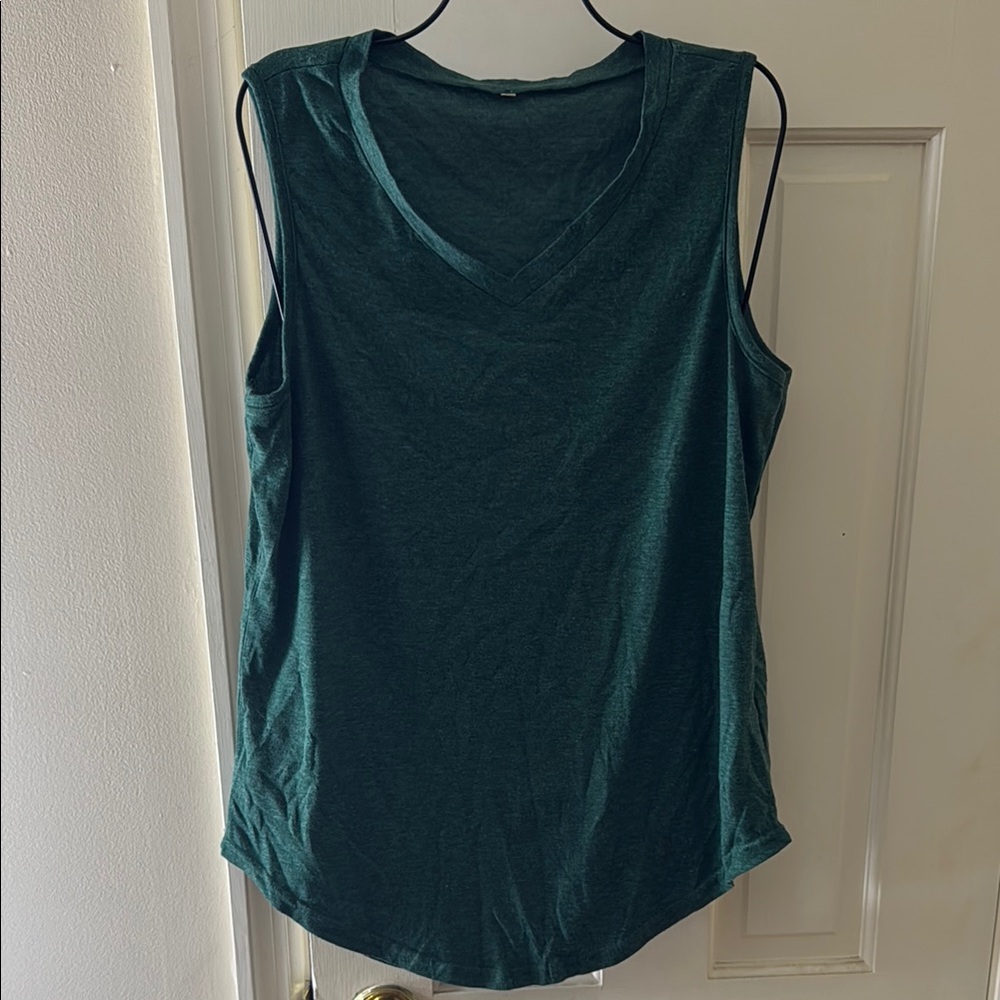 Women's Green Sleeveless Top
